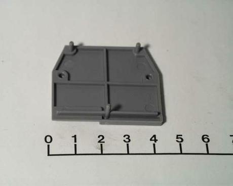 173237 END PLATE