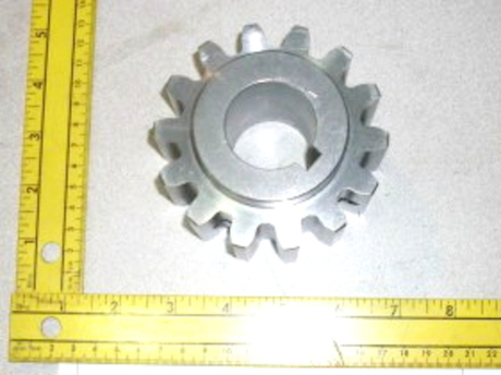 2208896001 PINION