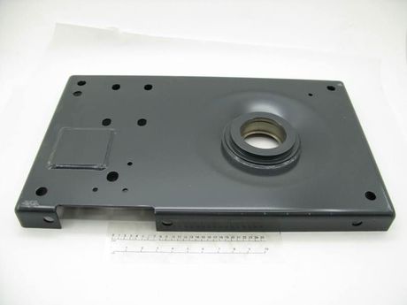 52300928 END PLATE