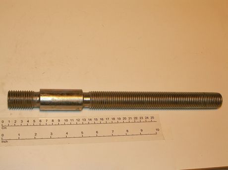 52415011 DISTANCE BOLT