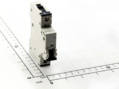 52495049 MINIATURE CIRCUIT BREAKER