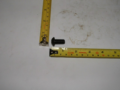 60025922 SCREW